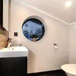Ailo - Quality With Sauna & Jacuzzi Villa