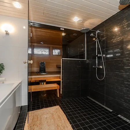 Rukan Ailo - Modern With Sauna, Jacuzzi & Scenic Views Huvilat Ruka